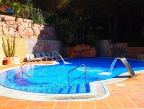 Pool - Camping Bonavista Happy Premium Mobile Home for 6 People (Calella, Barcelona)