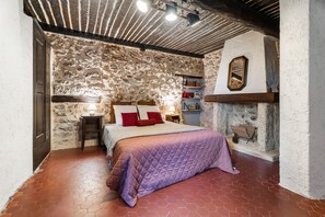4 bedrooms, iron/ironing board, free WiFi, bed sheets - La Bastide Belle-Pierre - A 25 min de Fréjus (Bagnols-en-Forêt)