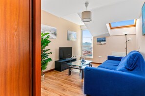 TV - Playa de la Atalaya Apartment (Ribadesella)