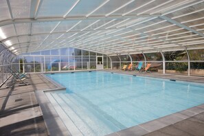 Piscine couverte, piscine chauffée
