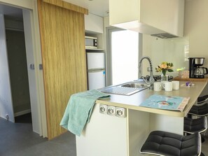 Fridge, microwave, stovetop, dishwasher - Oléon - Privilège 2 – 4p (Saint-Georges-d'Oléron)