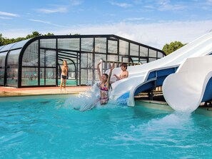 Piscine couverte, piscine chauffée