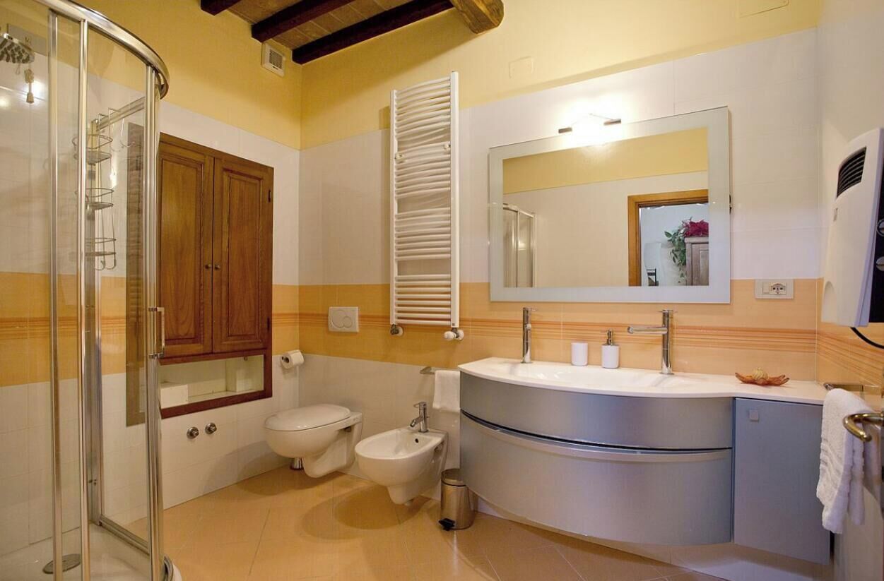 Dusche, Bidet