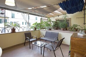 Property grounds - Casa San Girolamo, historic flat with terrace in Lucca's City Center (Lucca)