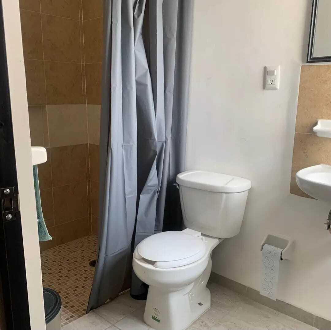 Handdukar och toalettpapper