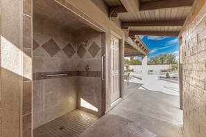 Spa - Spacious Catalina Mountain View Retreat 30+ min (Tucson)
