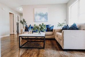 Living area - Relax and Recharge 3 Bedroom (Lawton)