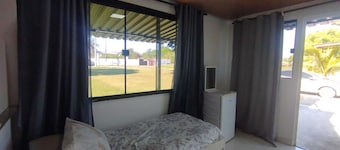 Container Black