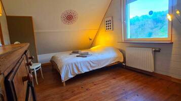 3 bedrooms, WiFi, bed sheets