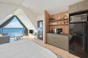 Luxury Cabin, Pets Allowed | Free WiFi - Luxury Waterfront Cabin (Mary Esther)