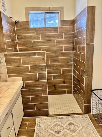 Shower, hair dryer, towels, soap. Alumni Shack, right beside Harding campus
