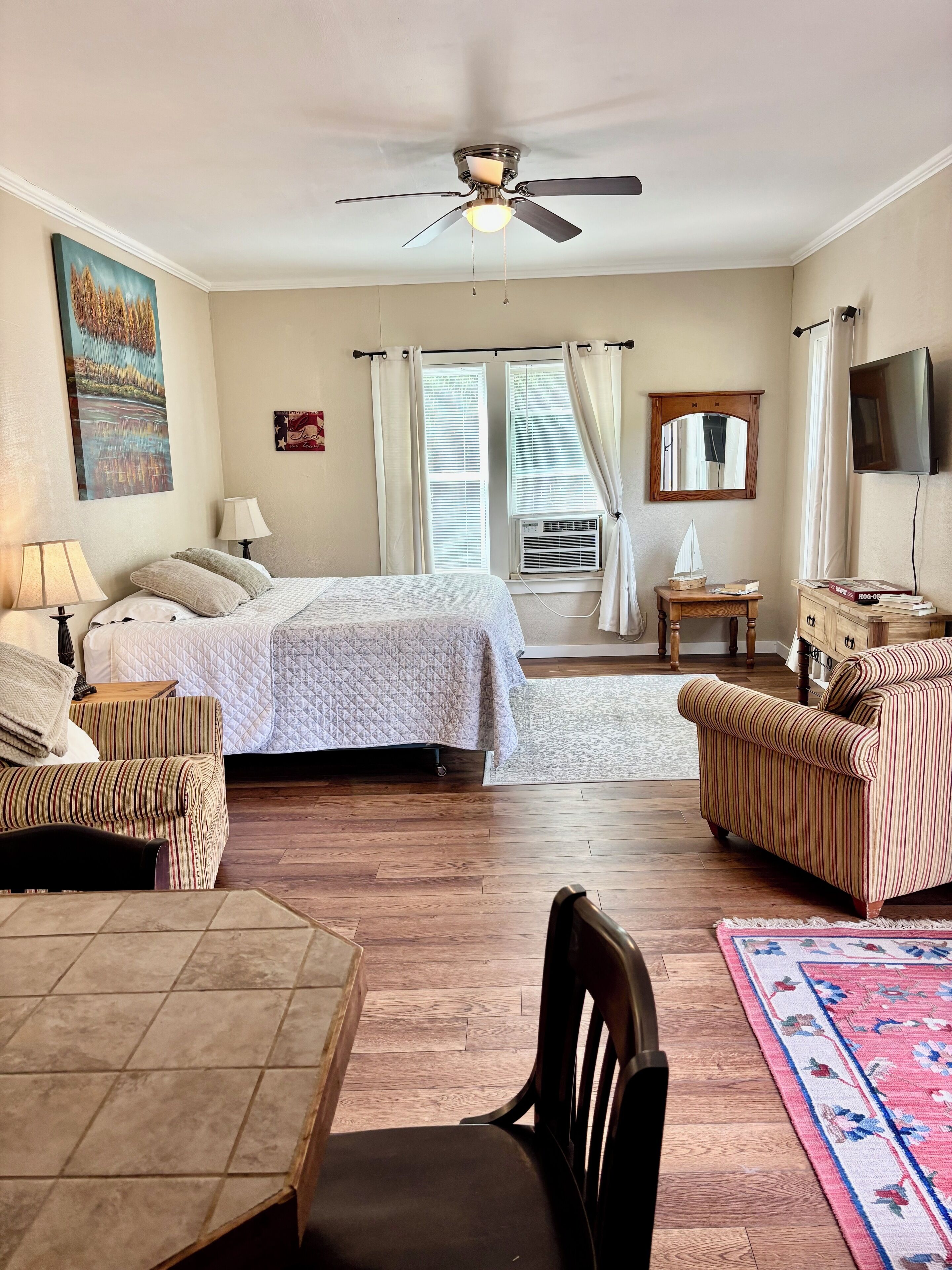 1 bedroom, iron/ironing board, WiFi, bed sheets