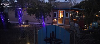 Terrific 1-bedroom cottage with AC in charming Ajo