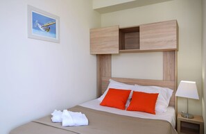 Free WiFi - Studio + Terrasse Privée! Accès Piscines + Parking (Sallèles-d'Aude)