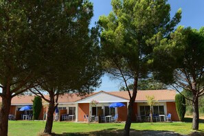 Exterior - Studio + Terrasse Privée! Accès Piscines + Parking (Sallèles-d'Aude)