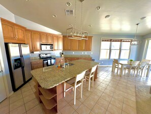 Private kitchen - Luxury Desert Oasis (Phoenix)