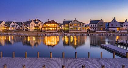 Daybreak Gateway Skiing, Office & Views