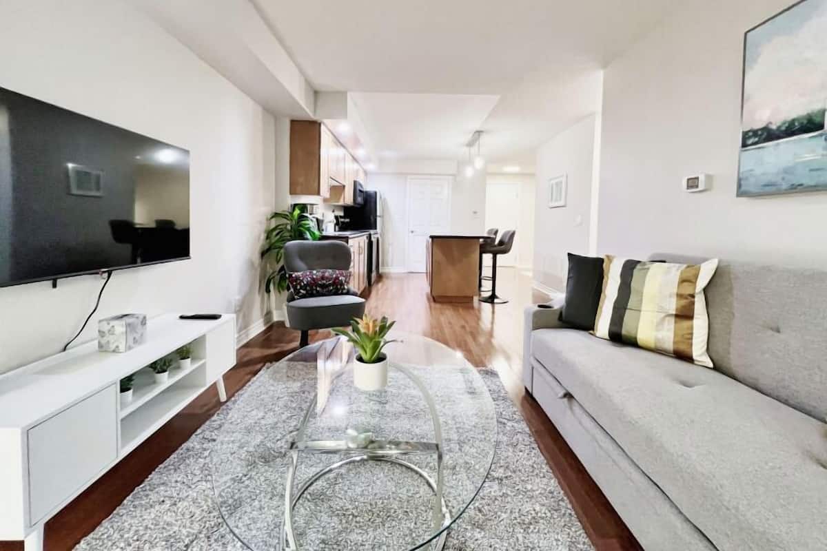 Suíte clássica, 1 cama Queen e sofá-cama, para não fumantes | Área de estar