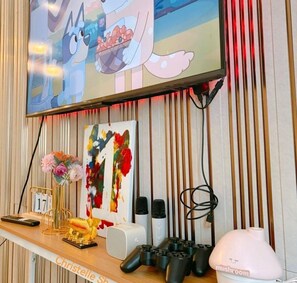 Interior - 1BR Near MOA | Balcony & Wi-Fi (Pasay City)