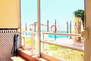Property grounds - Beautiful Beachfront Apartment with Historic Charm and Unbeatable Location (Torremolinos)