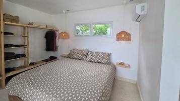 4 bedrooms, WiFi, bed sheets