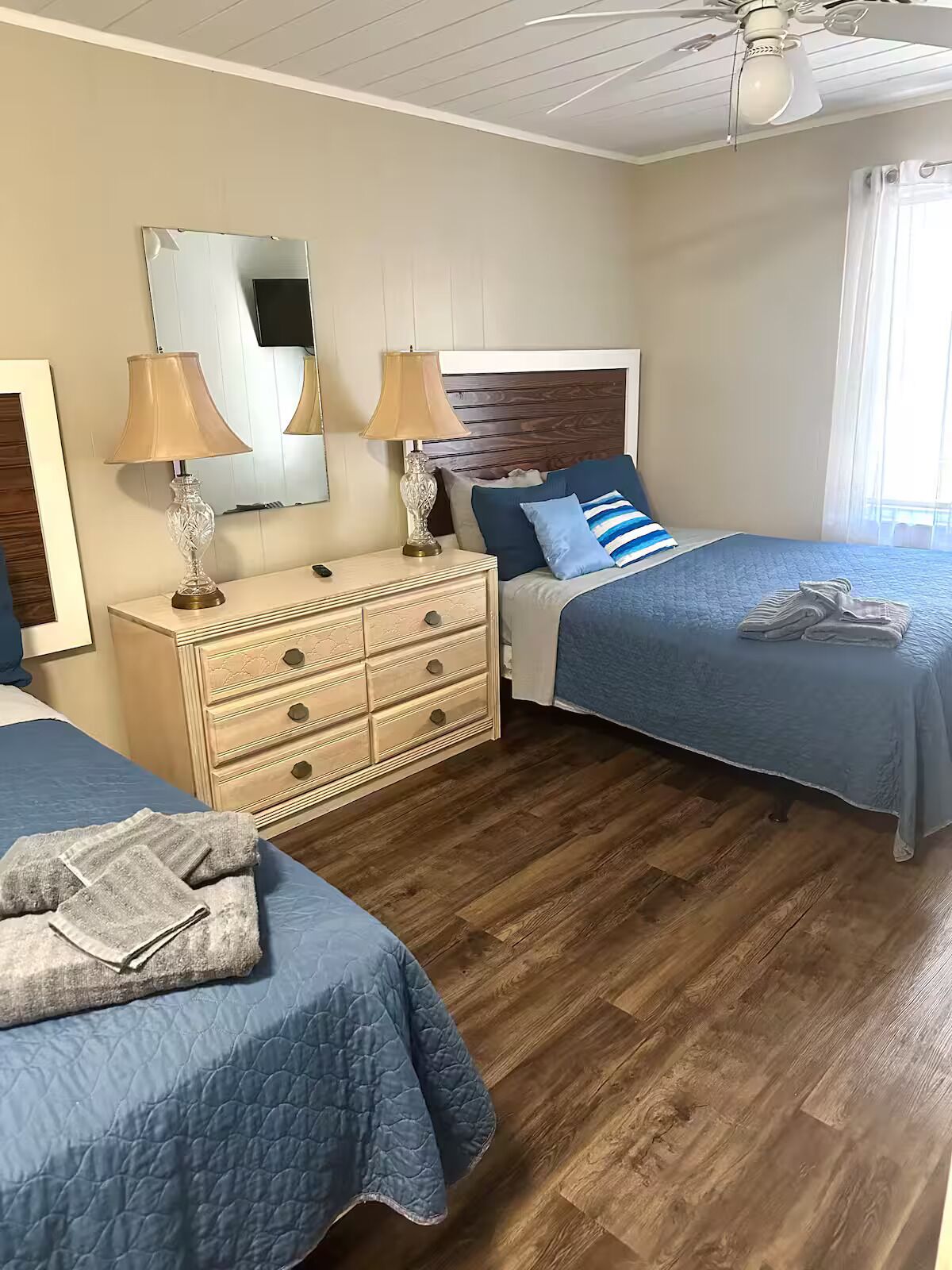 2 bedrooms, WiFi, bed sheets