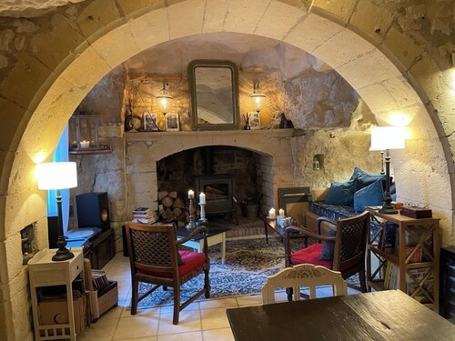 Charming troglodyte experience & art of living