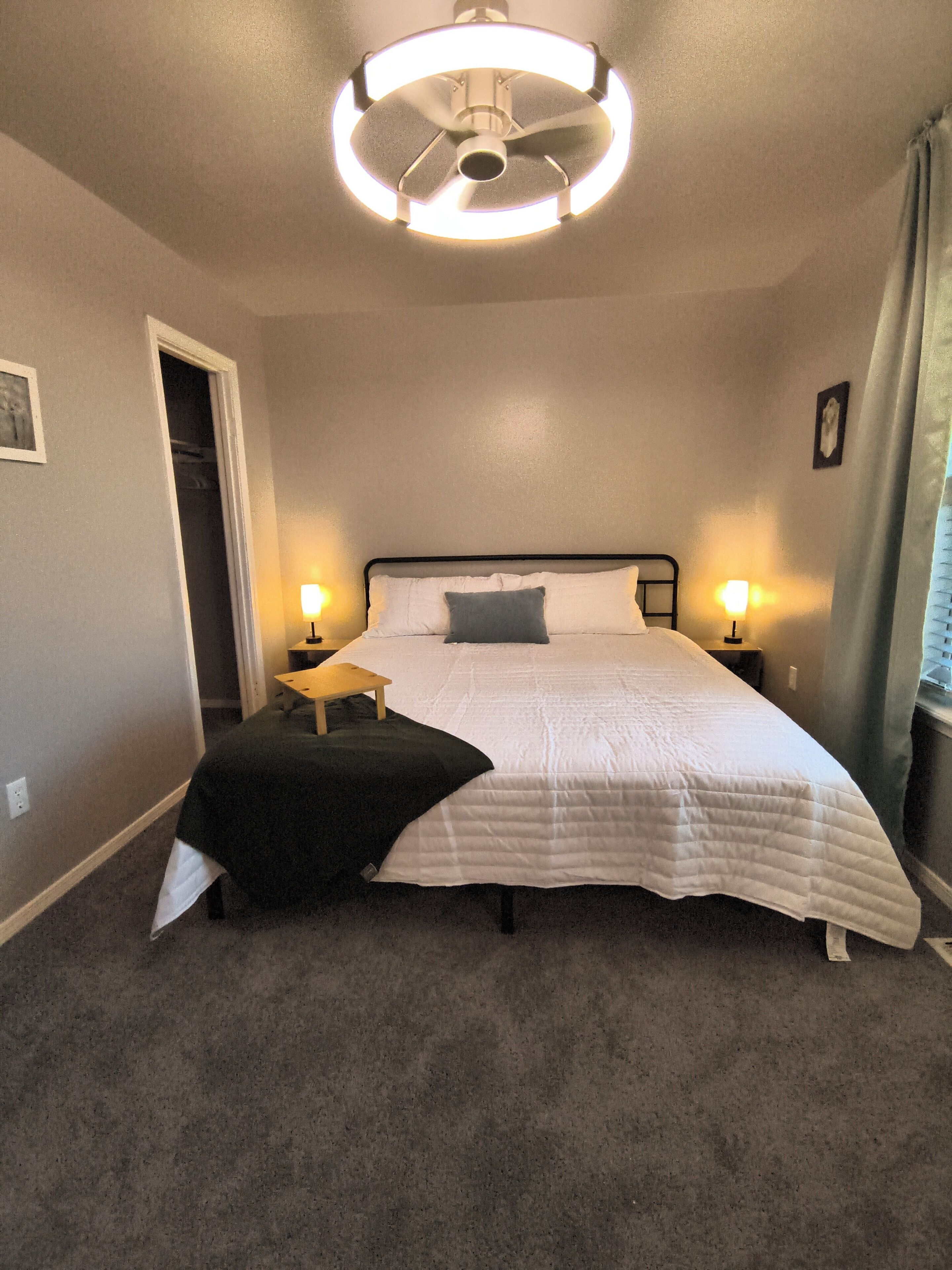 2 bedrooms, desk, iron/ironing board, free WiFi