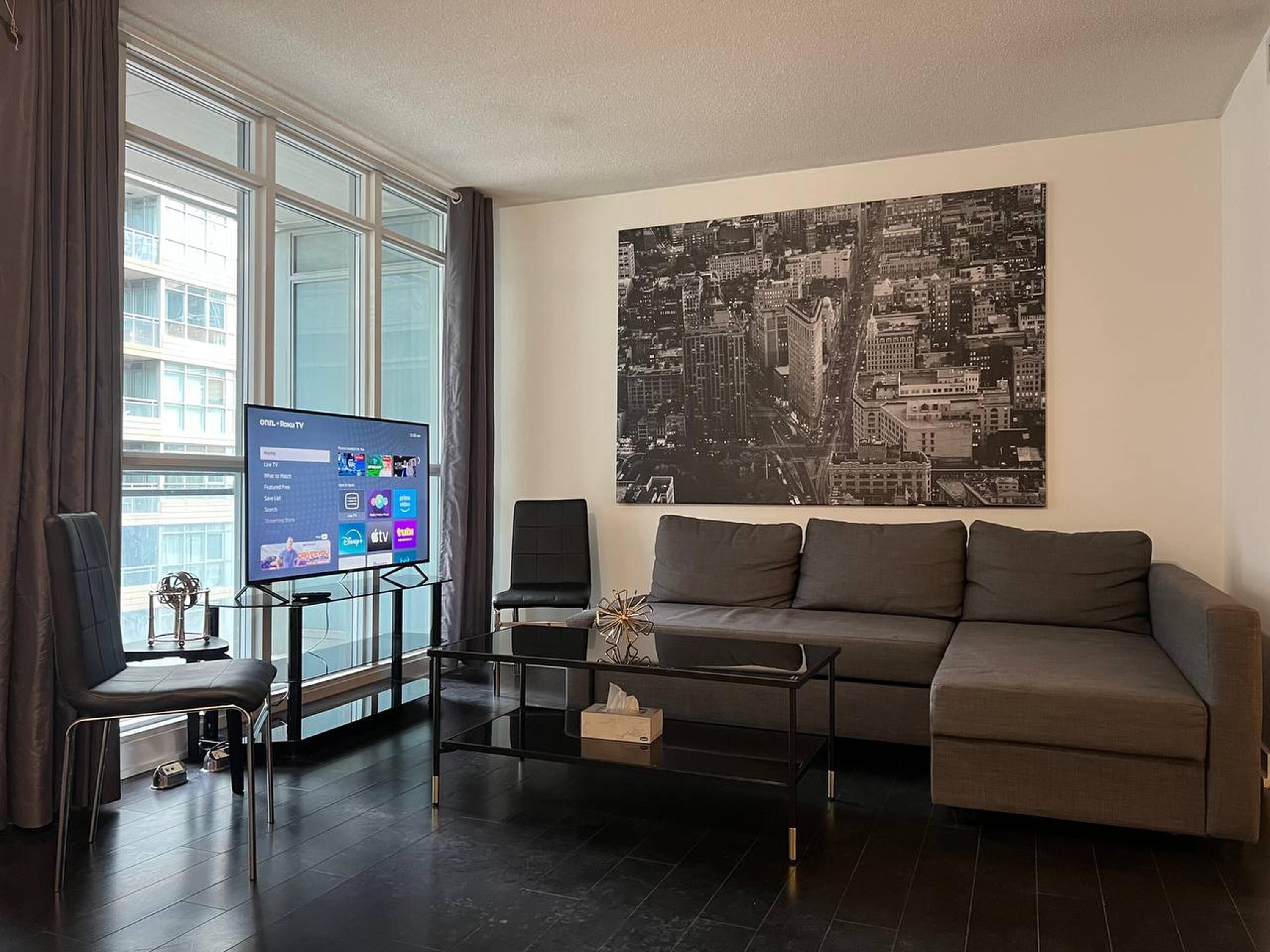 Superior Suite, Multiple Beds, Non Smoking, 2 Bathrooms | Living area