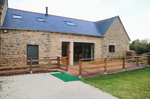 Peaceful Brittany Nature Cottage – Sleeps 1 to 12