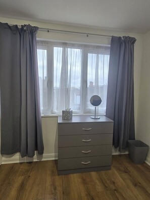 Interior - Exclusive 1BR flat, Arnos Grove Station (London)