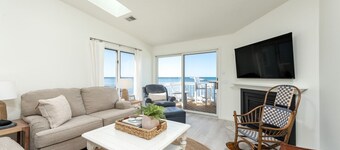 Lakefront Living at Fred’s Place — 2-Bedroom Condo with Breathtaking Views