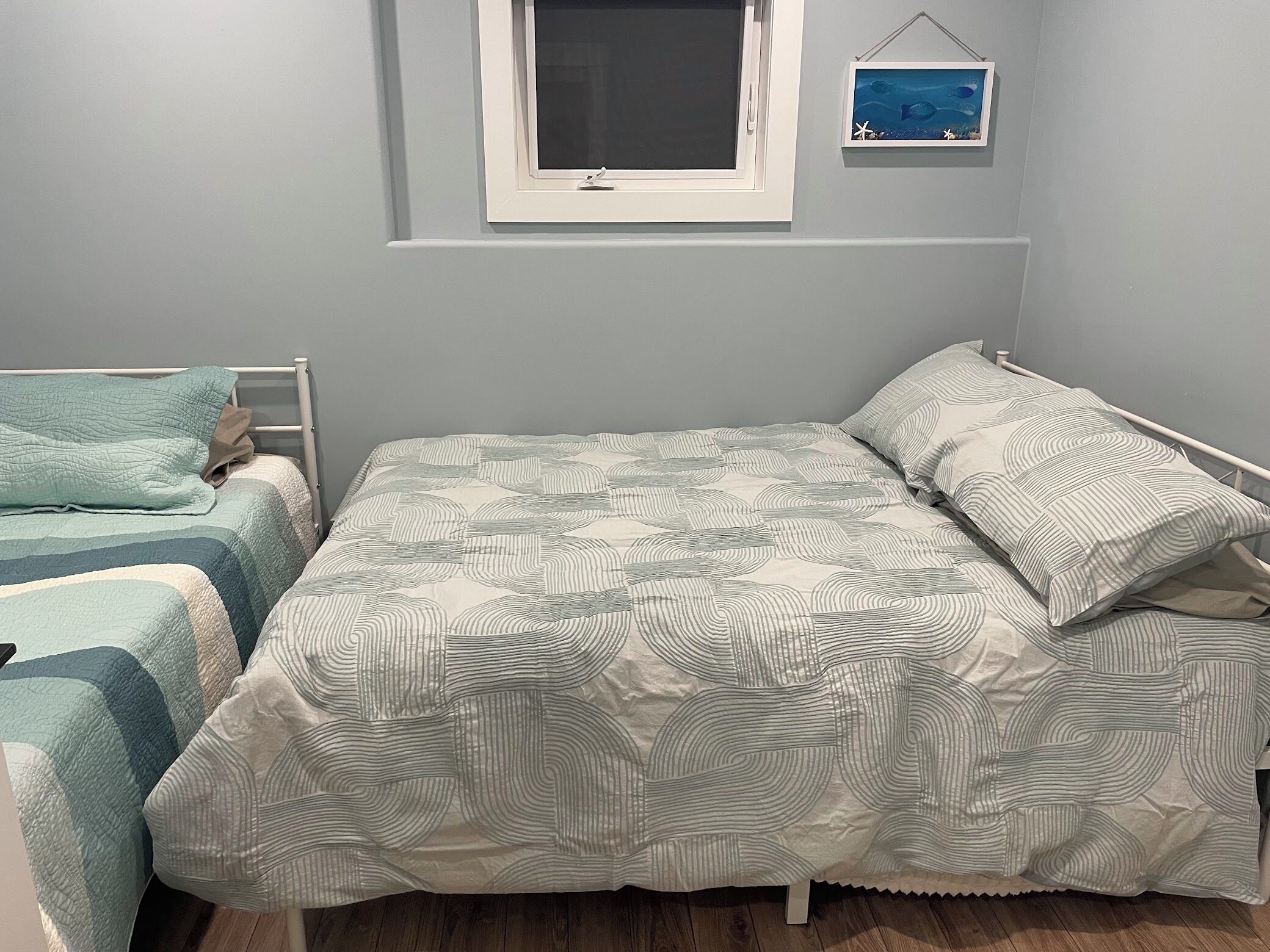 4 makuuhuonetta, silitysrauta/-lauta, Wi-Fi, vuodevaatteet