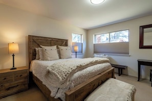 2 habitaciones, tabla de planchar con plancha y cuna de viaje