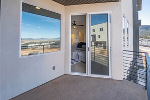 Terrace/patio - The Place at Fiddlers Cove (Cedar City)