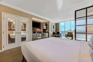 Desk, iron/ironing board, WiFi, bed sheets