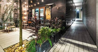 Stylish 2BR Apartment | Walk to French Quarter & Superdome