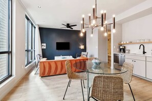 Interior - Cozy 2 BR Apartment in CBD | Near FQ + Superdome (New Orleans)