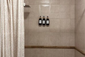 Jetted tub, hair dryer, towels, soap