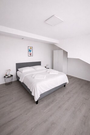 3 Schlafzimmer, Bügeleisen/Bügelbrett, WLAN, Bettwäsche