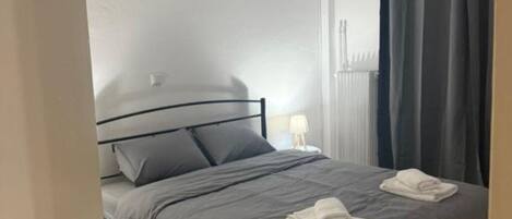 3 chambres, fer et planche Ă repasser, Wi-Fi, draps fournis