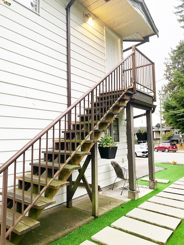 Bright&Comfortable Upper Floor|Convenient Location