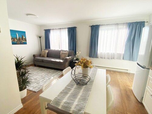 Bright&Comfortable Upper Floor|Convenient Location