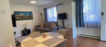 Modern North Van Suite w/ Free Parking & Transit