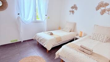 4 chambres, fer et planche Ă repasser, Wi-Fi, draps fournis