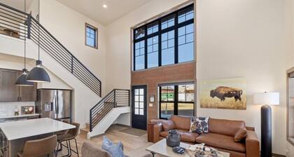 Luxury Family Getaway / Private Hot tub