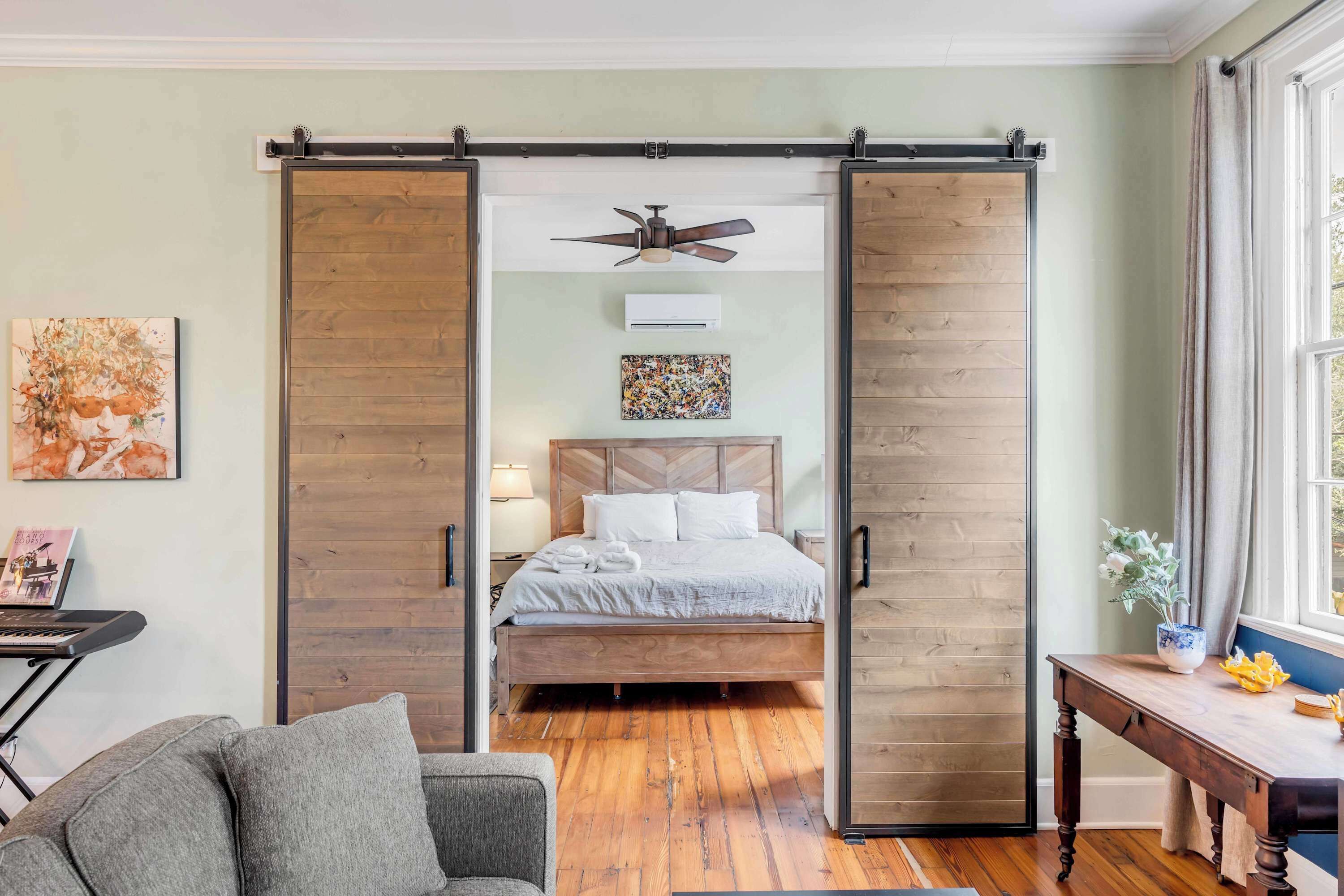 1 多间卧室、熨斗/熨衣板、旅行婴儿床、WiFi