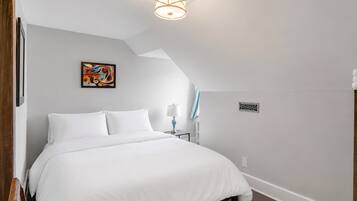 3 bedrooms, iron/ironing board, travel crib, WiFi