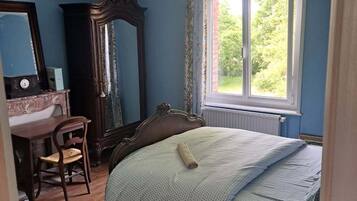 Fer et planche à repasser, Wi-Fi, draps fournis