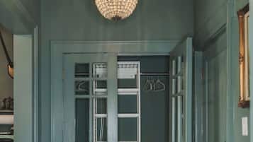 1 chambre, fer et planche à repasser, Wi-Fi, literie fournie